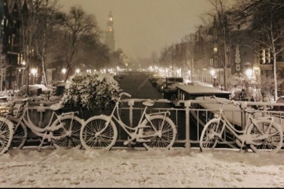 Fotoverslag | Het sneeuwt in Amsterdam!