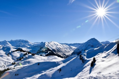 Gstaad, dat is relaxed en luxe skiën met je hoofd in de wolken