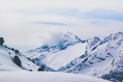 Win "Off-piste", een spannende wintersport-thriller van Jeroen Zuydt