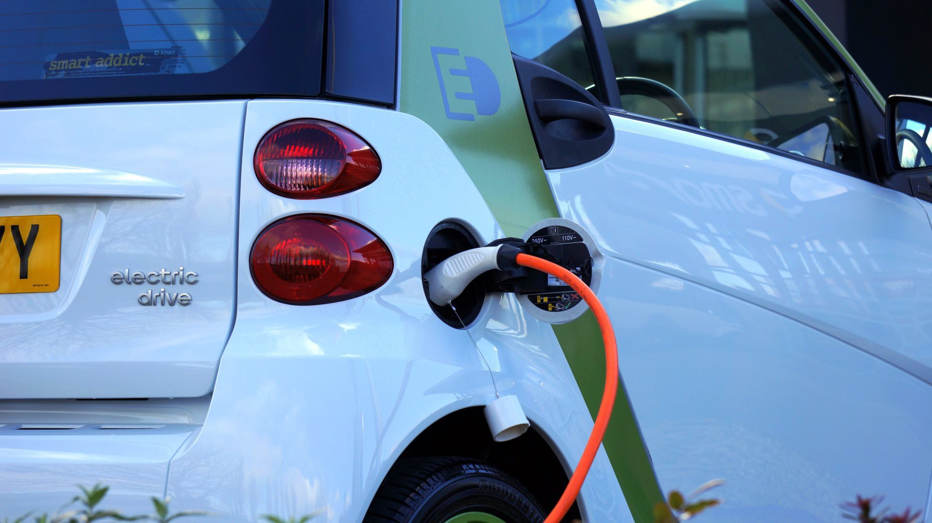 REISTIPS | Naar de wintersport met een elektrische auto? Dan hebben we 10 tips voor je!