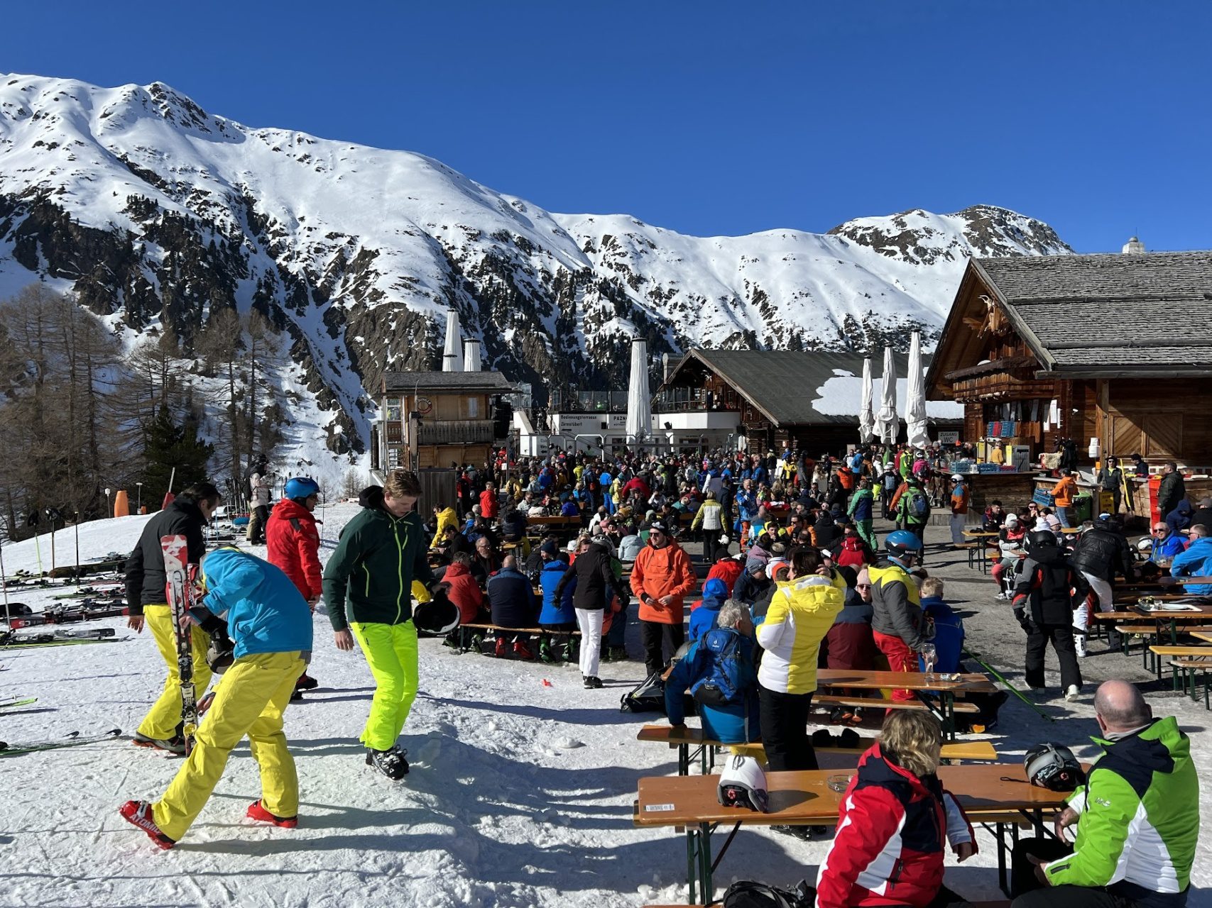 Stralend zonnig wintersportweer in de Alpen, maar blijft dat zo?